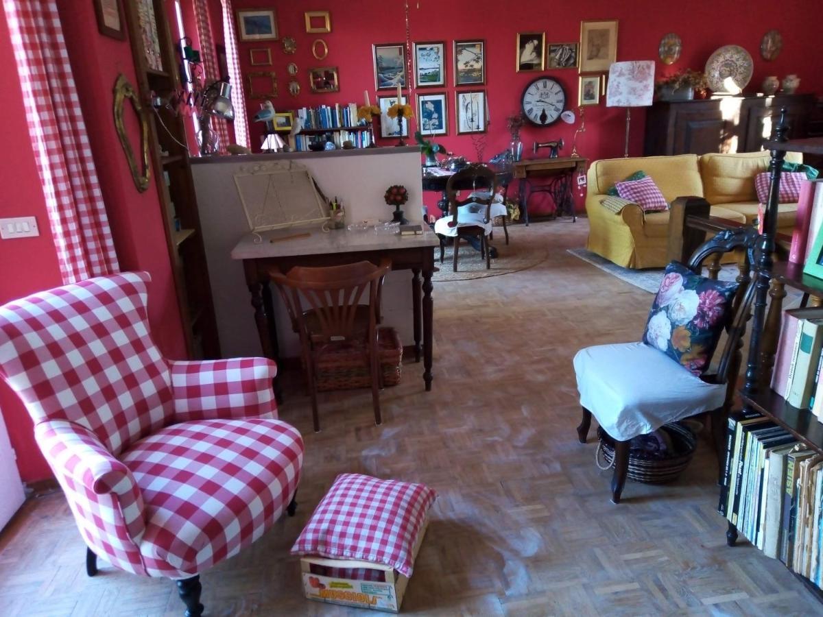 B&B La Gallinella Rossa Baschi Exterior photo